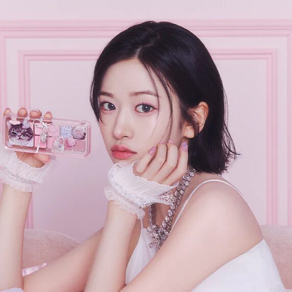 CLIO 輕盈12色眼影盤( Luxury Koshort系列)