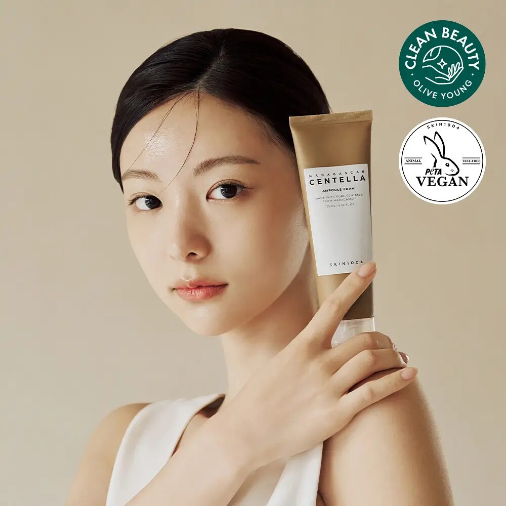 SKIN1004 弱酸性積雪草安瓶修復舒緩潔面乳 125ml