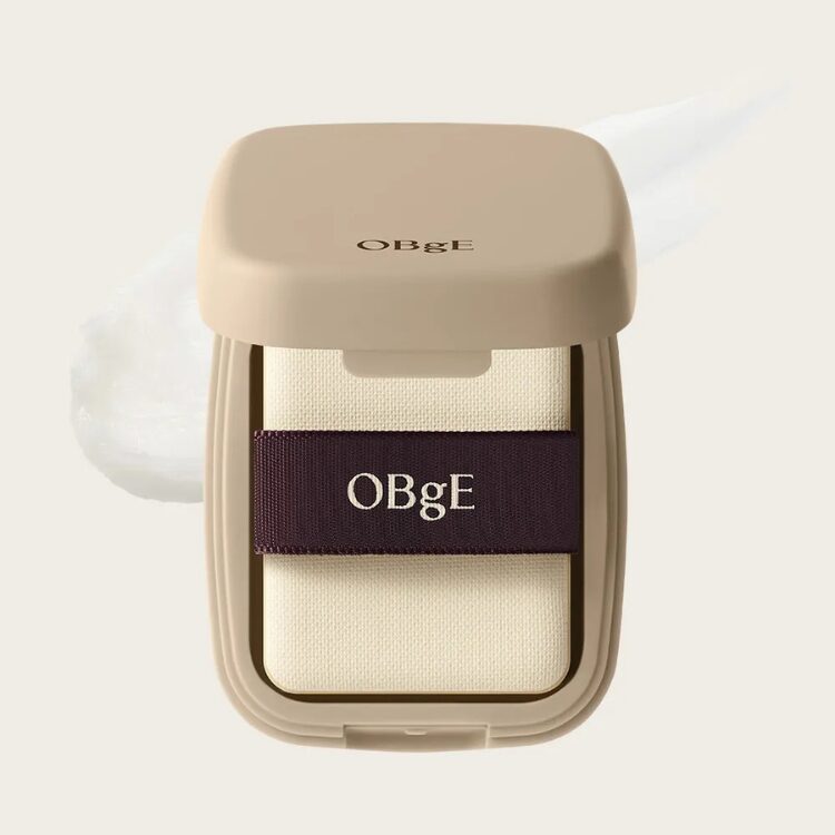 OBgE 清爽控油粉餅